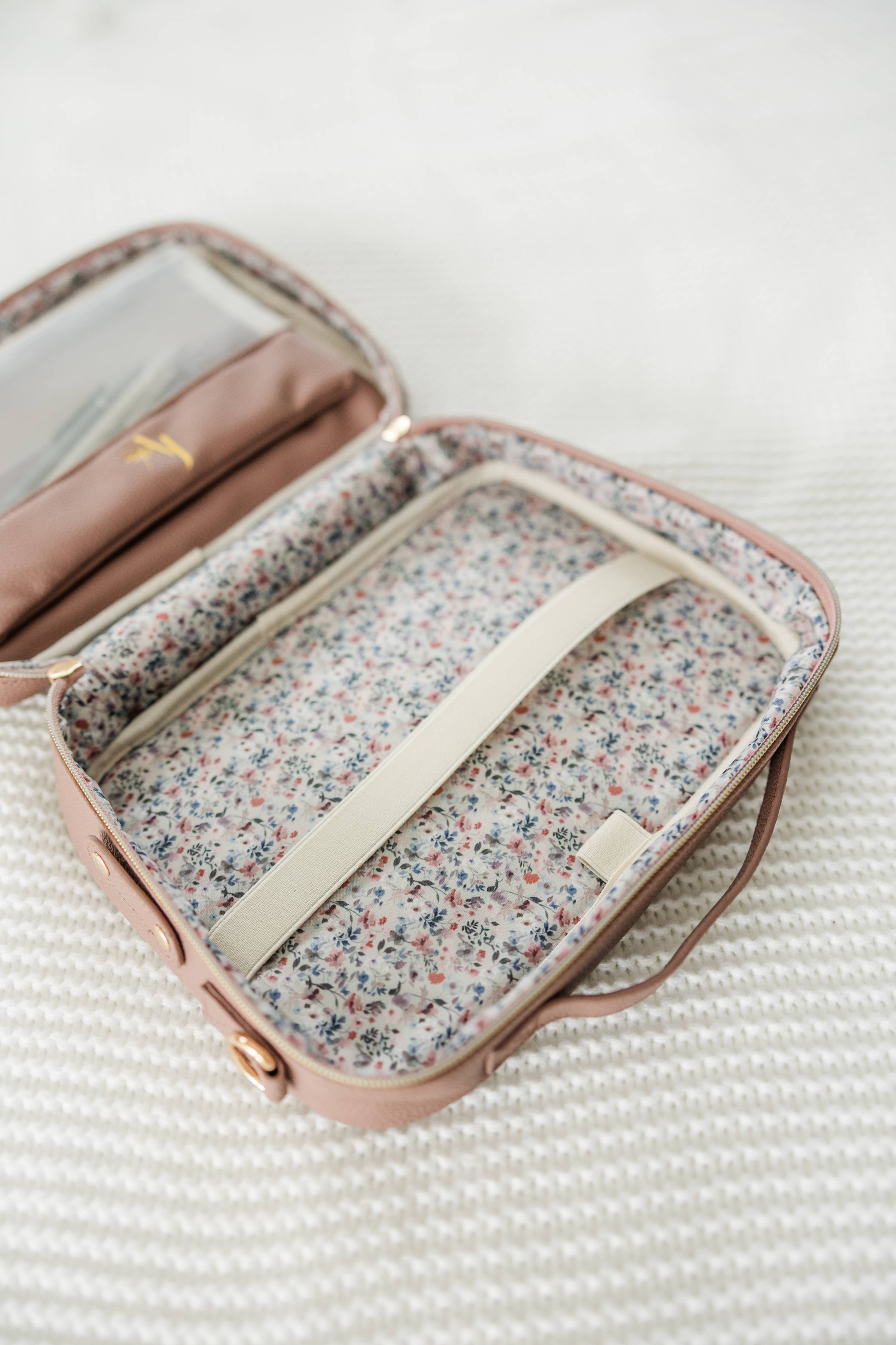 Book & Bible Bag Crossbody in Lavendar