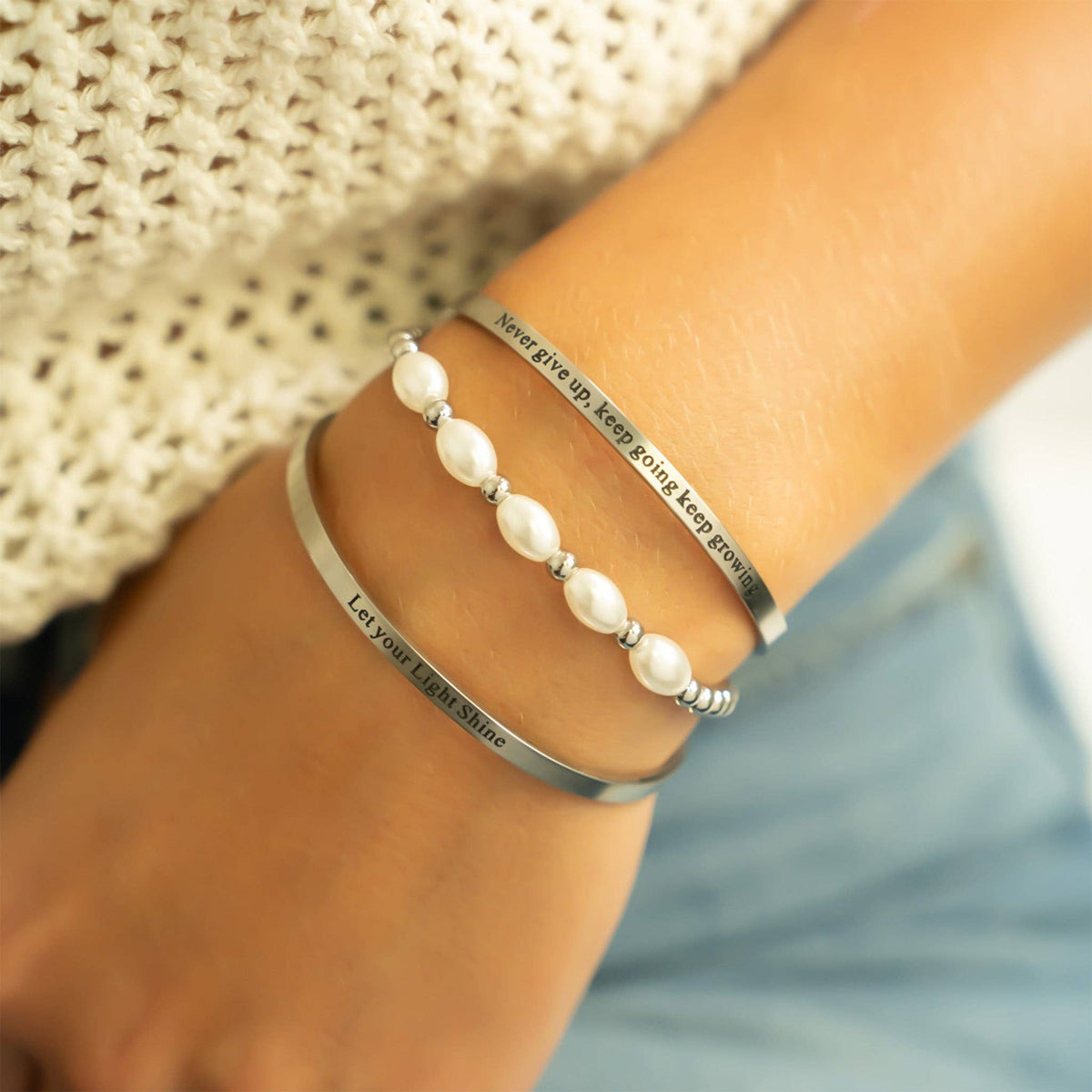 Never Give Up Engraved Bangle Bracelet